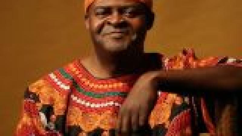 Cuentacuentos con Boniface Ofogo