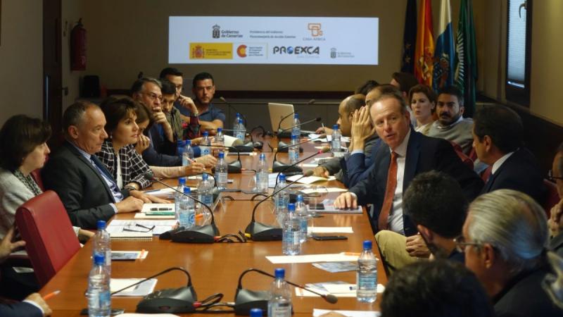 El director de la AECID presenta el Plan de Inversión Exterior de la Unión Europea en Casa África