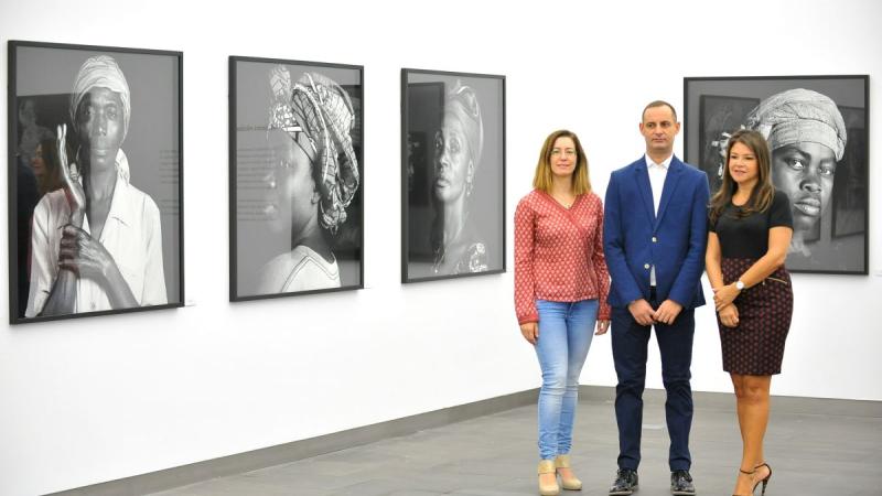 El Cabildo y Casa África inauguran la muestra  'Mujeres del Congo', una denuncia contra la violencia sexual