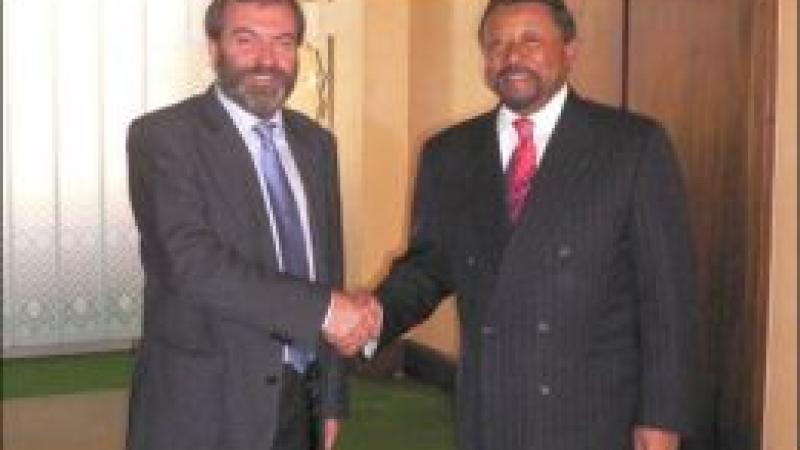 El presidente de la Comisión de la Unión Africana recibe al director de Casa África en su sede en Addis Abeba, Etiopía