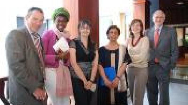 La responsable de África para Unifem visita Casa África