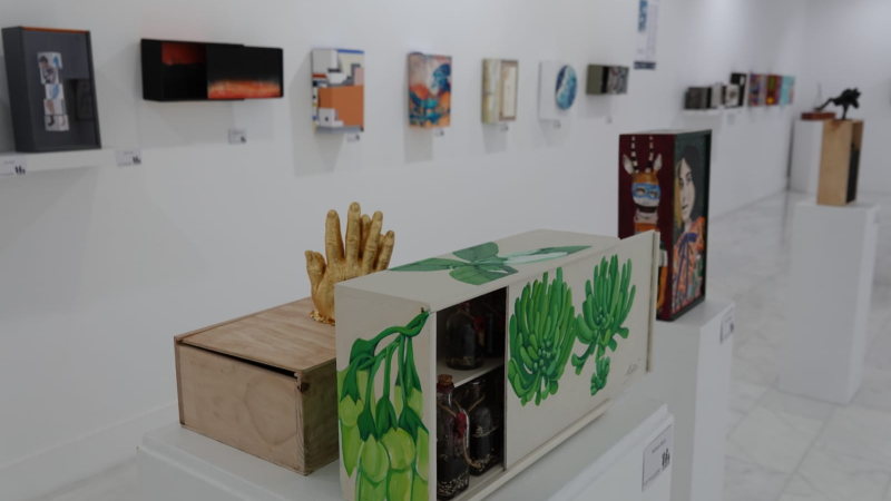 El viernes se celebra en Casa África la subasta solidaria de arte ‘Cajas para un sueño’