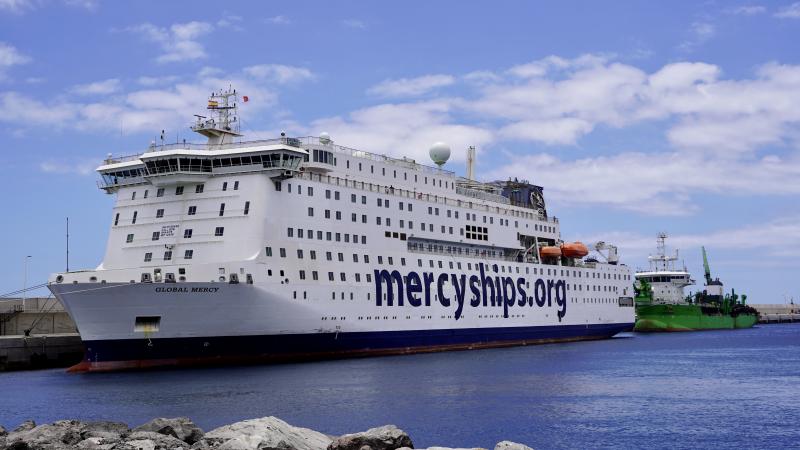 El buque hospital Global Mercy™ regresa al Puerto de Granadilla después de su primera misión humanitaria